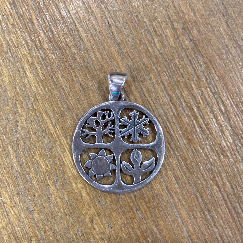 James Avery Four Season Retired Pendant